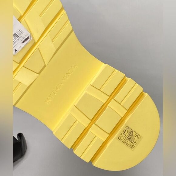 Bottega Veneta Contrast-Sole Leather Tire Men’s Chelsea Boots size 43/us size 10 - Picture 13 of 13